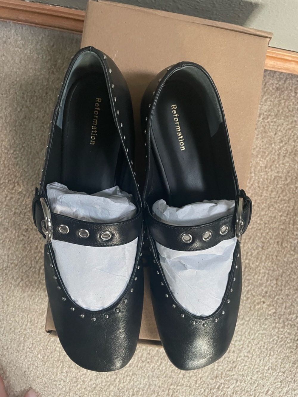 BNIB Reformation Bethany ballet flat with stud - Picture 6 of 7